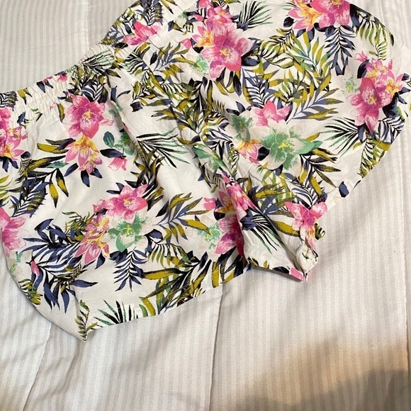 JOE B Floral Shorts Size S - Picture 6 of 6